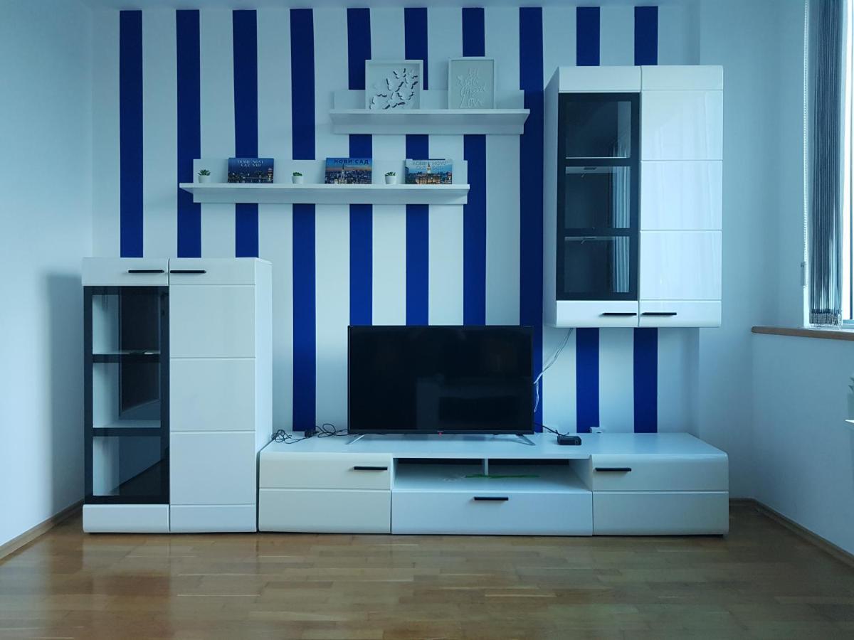 Central Apartment With 24-7 Building Security Novi Sad Luaran gambar