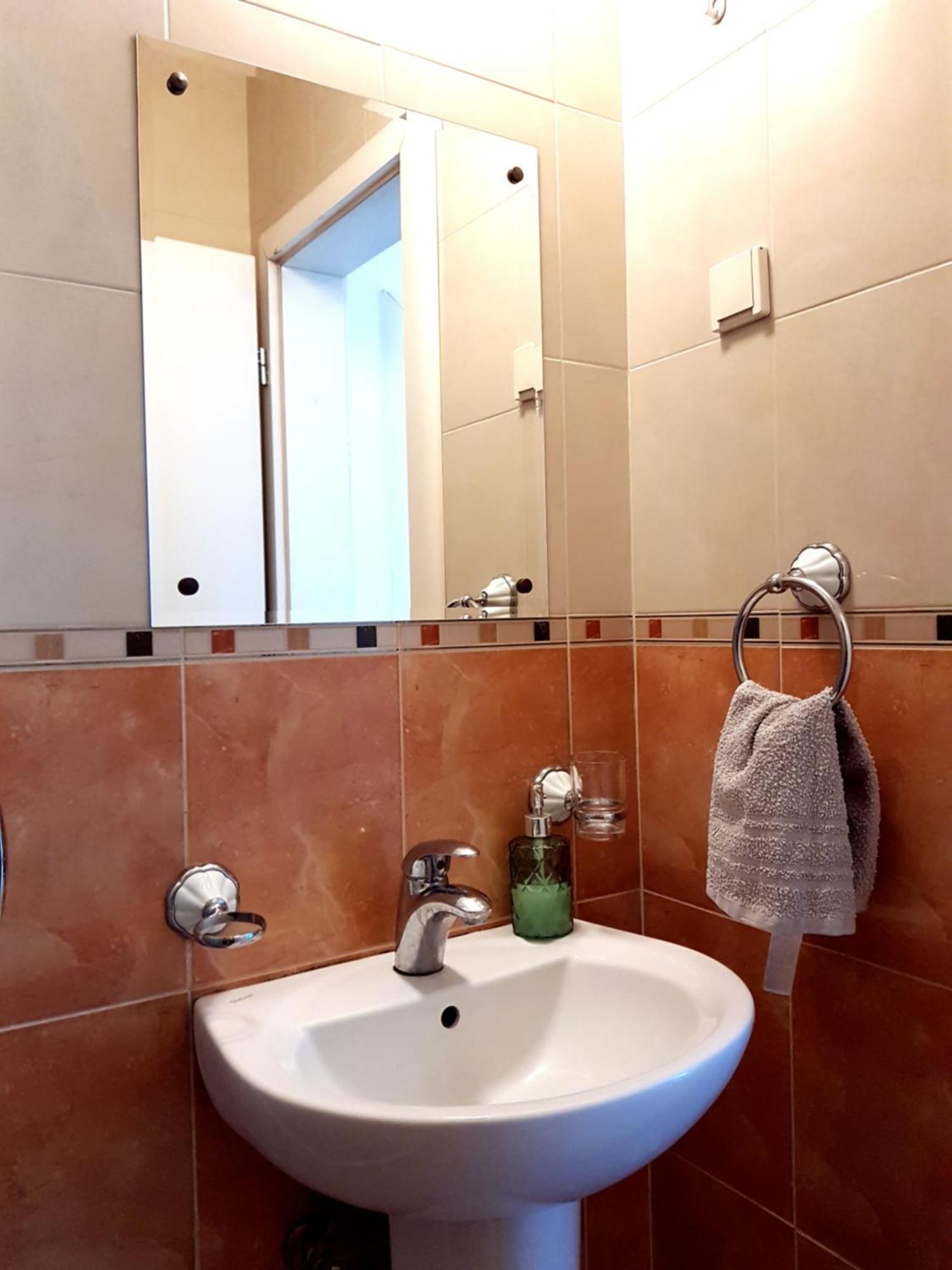 Central Apartment With 24-7 Building Security Novi Sad Luaran gambar